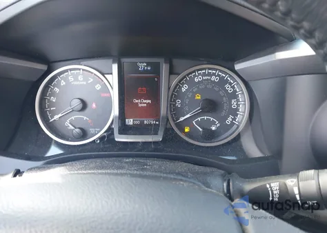 2018 Toyota Tacoma Sr5 V6 z USA, uszkodzony, nr VIN 5TFRZ5CN5JX061032